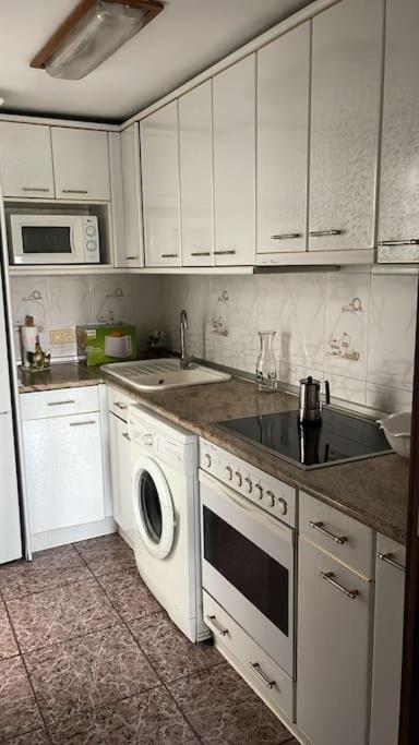 Apartamento Con Vistas Al Pilar Con Aparcamiento Privado Zaragoza Exterior photo
